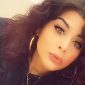 Meet your Posher, Marina